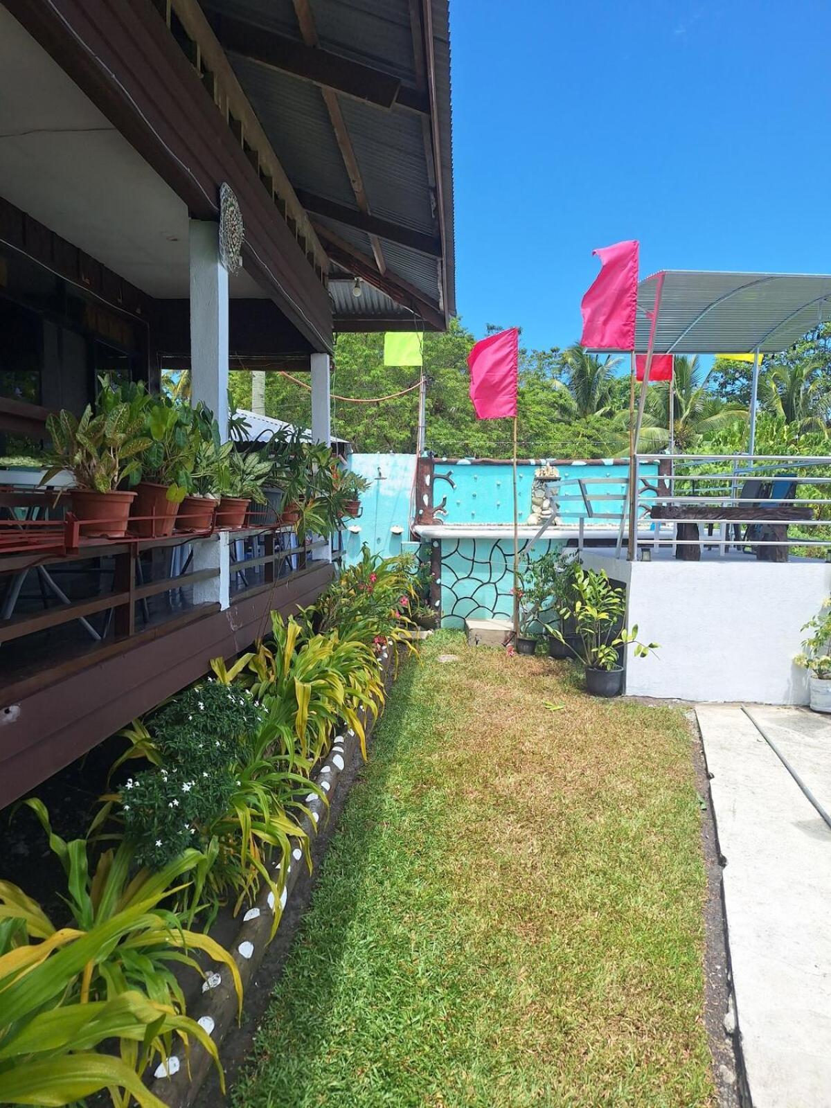 Island Samal Overlooking View House With Swimming Pools San Antonio  Экстерьер фото